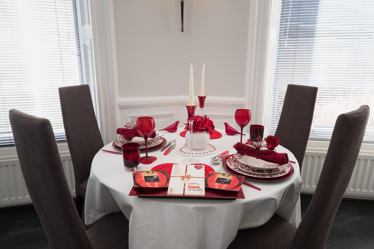 Marks At The Manor Luxury Riverside Apartments - Sleeps Up To 4, With Parking And Sky Tv Абърдийн Екстериор снимка