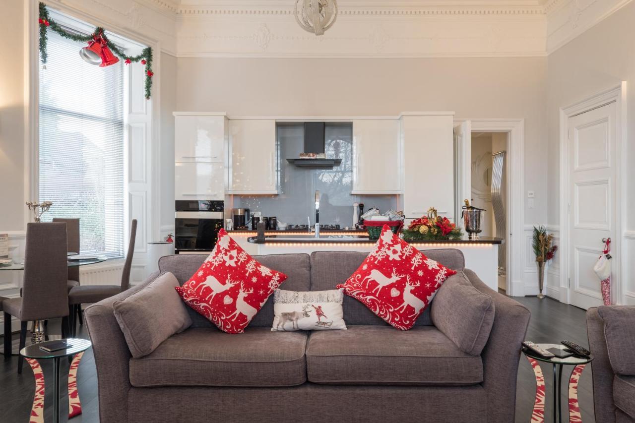 Marks At The Manor Luxury Riverside Apartments - Sleeps Up To 4, With Parking And Sky Tv Абърдийн Екстериор снимка