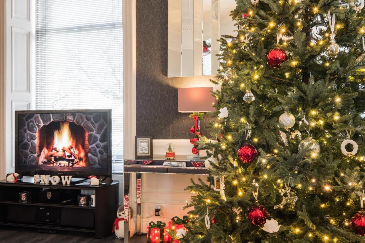 Marks At The Manor Luxury Riverside Apartments - Sleeps Up To 4, With Parking And Sky Tv Абърдийн Екстериор снимка